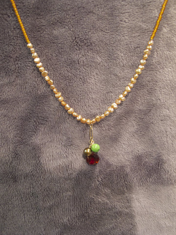 Seed Bead Choker with a pendant of  3 gems Seed Bead Choker with a pendant of  3 gems